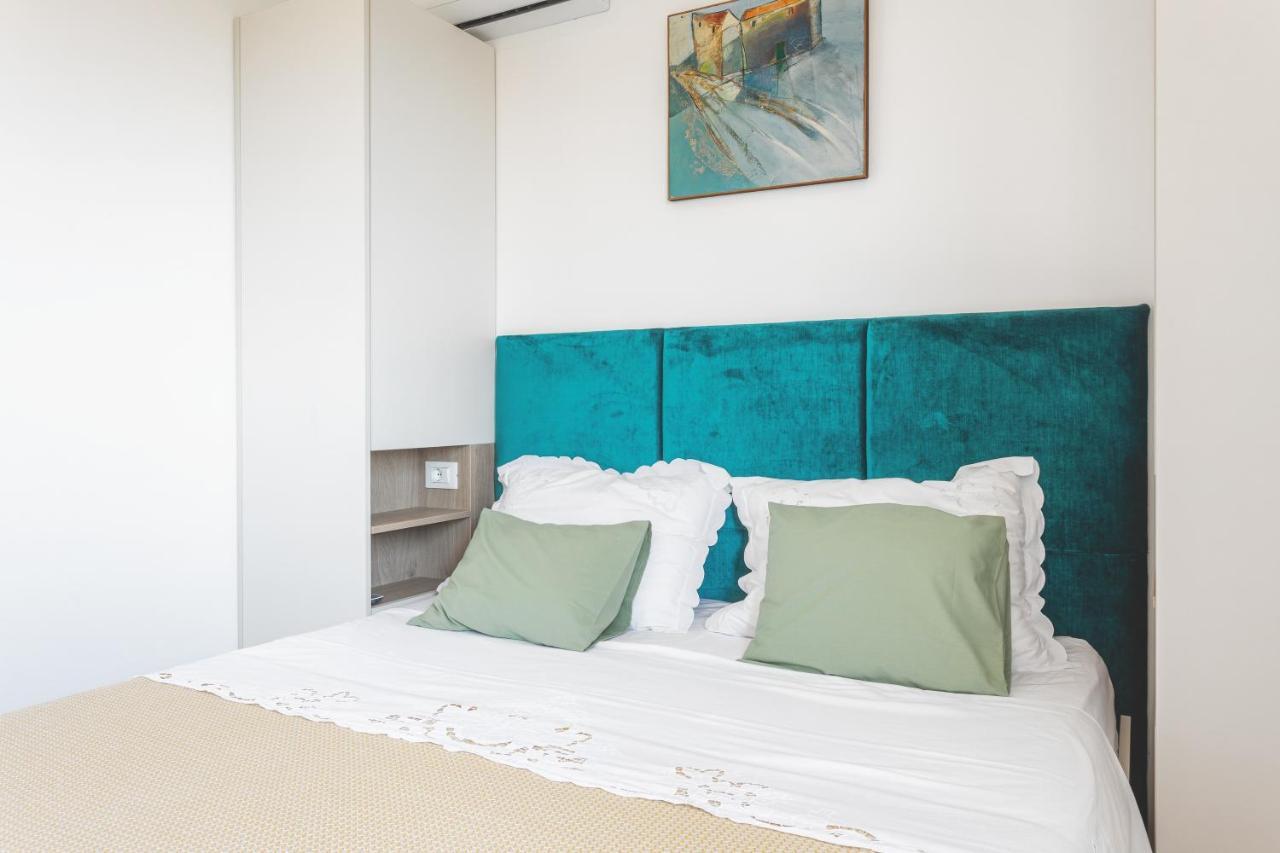 Center Apartment Golden Ray Bol Esterno foto
